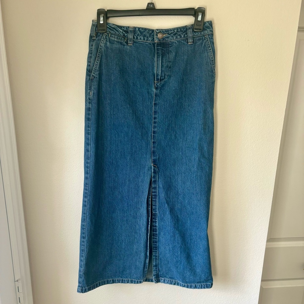 Vintage Y2K Old Navy Long Denim Blue Jean Skirt W/ Front Slit Size 1 Or XS 90’s